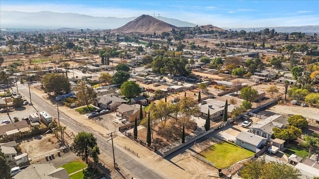 Photo - 4270 Woodward Ave