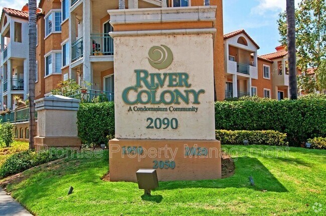 Building Photo - 1950 Camino De La Reina Unit #202 Rental