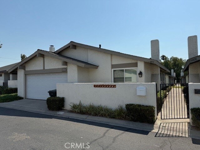Building Photo - 6831 Foxborough Ct Unit 5