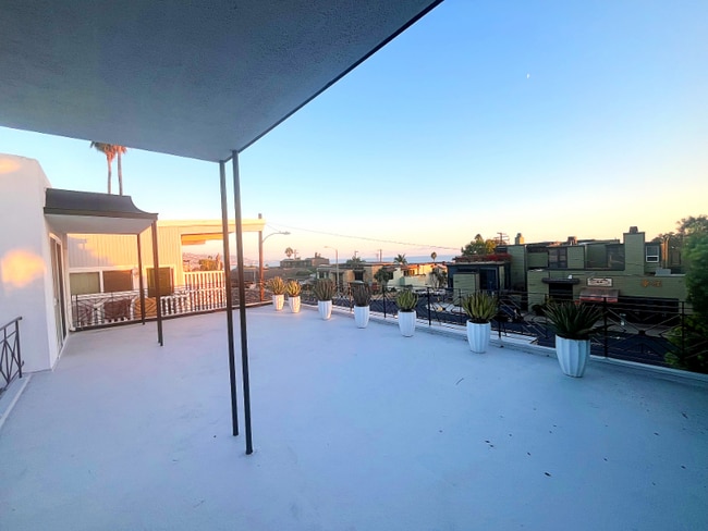 Photo - 1220 N Coast Hwy