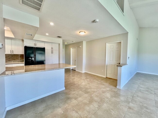 Photo - AVAILABLE NOW!!  BEAUTIFUL 2-Bedroom 3 -bathroom Condo in La Quint Palms! MOVE IN SPECIAL 50% OFF...
