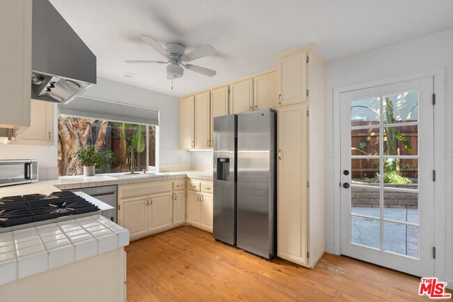 Photo - 4324 Willow Glen St