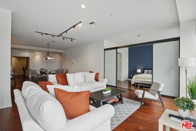 Photo - 801S S Grand Ave Unit 1310