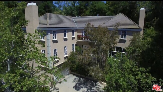 Building Photo - 898 N Bundy Dr Rental