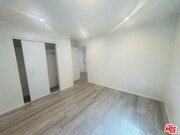 Photo - 229 E 85th St Townhome