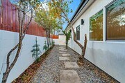 Photo - 22136 Gilmore St