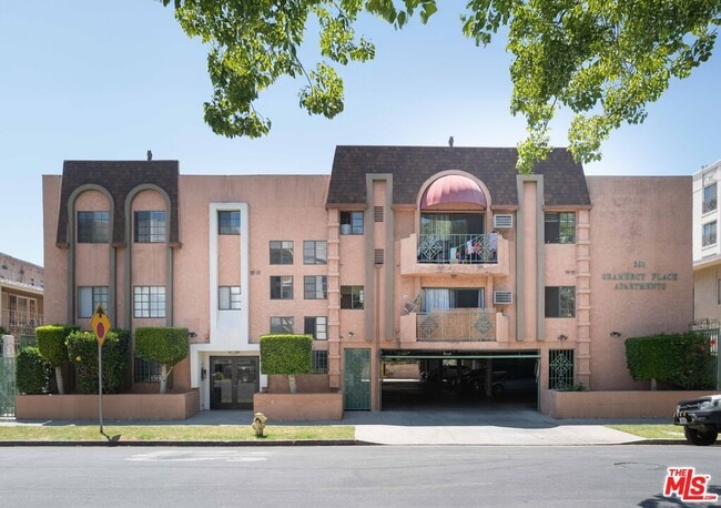 Building Photo - 331 S Gramercy Pl Unit 201 Rental