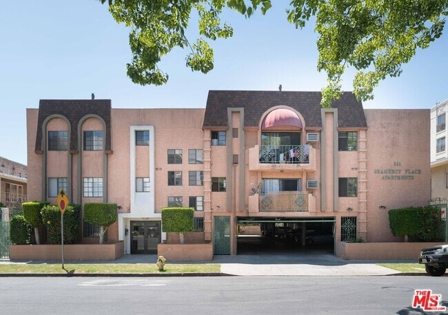 Building Photo - 331 S Gramercy Pl Unit 201 Rental