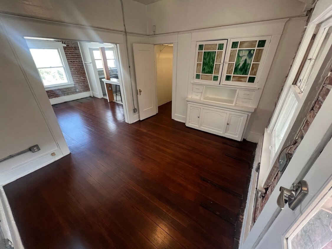 Floor Plan - Junior 1BD (City View)- right wing top floor