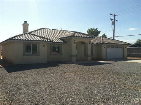 Building Photo - COMING SOON!! 4 bedrooms 2 bathroom home i...