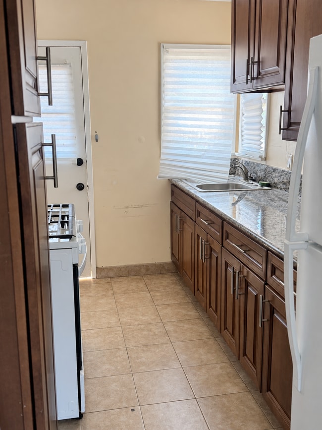 Photo - 265 S Church Ln Unit 265