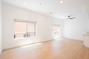 Photo - 1752 N Kingsley Dr