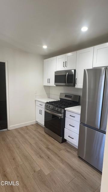 Photo - 532 E 97th St