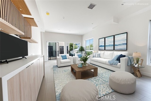 Building Photo - 1330 Tamarind Ave