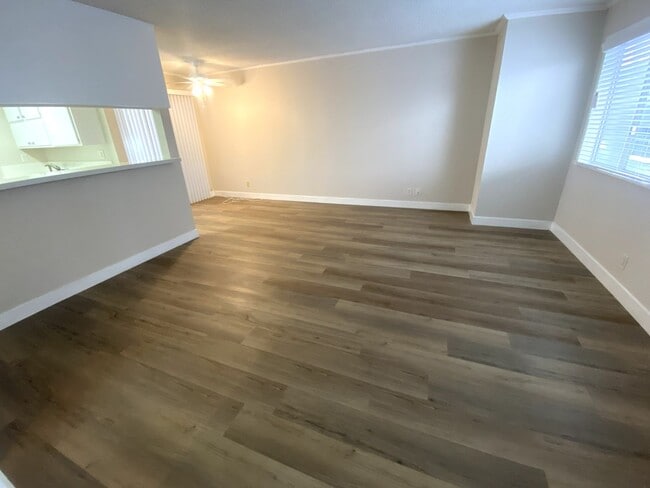 Photo - 2 Bedroom Hermosa Beach Condo - Close to Everything! Unit 104