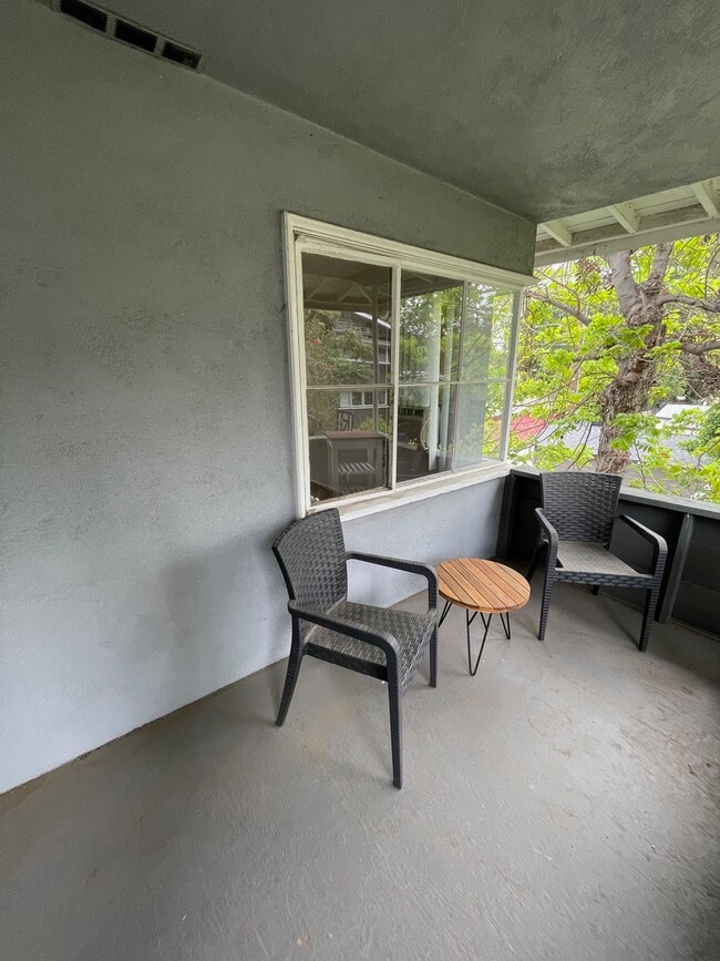 Building Photo - 1112 Fremont Ave Unit 1114 Fremont  C