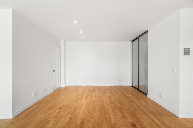 Photo - 10747 Wilshire Blvd Unit 1006