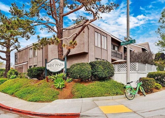 Building Photo - LINDA VISTA / SAN DIEGO - West Pines Nice ... Unit 1L Rental