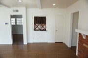 Photo - 5540 Balboa Blvd