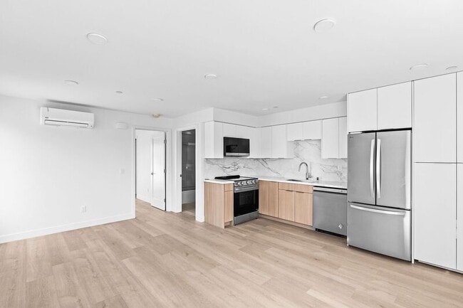 Building Photo - 1259 Lincoln Ave Unit Apt #303