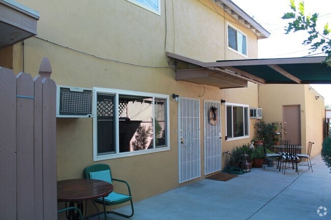Building Photo - 925a N Cordova St Rental