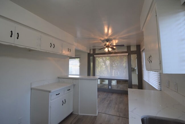 Photo - 4920 Laurel Canyon Blvd Unit 03