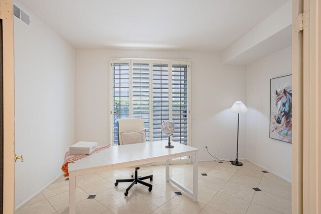 Photo - 1651 Fox Springs Cir
