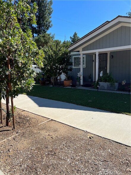 Photo - 13455 Bradley Ave