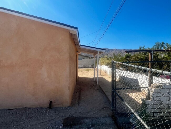 Photo - 6568 Oasis Ave Unit 2