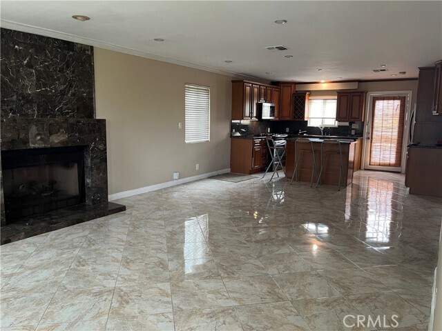 Photo - 135 Flower St