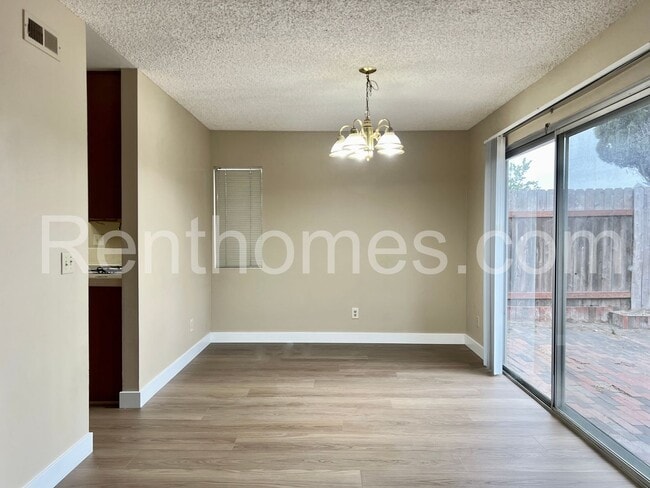Photo - 10594 Dabney Dr