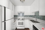 Photo - 837 N W Knoll Dr Condo Unit 212