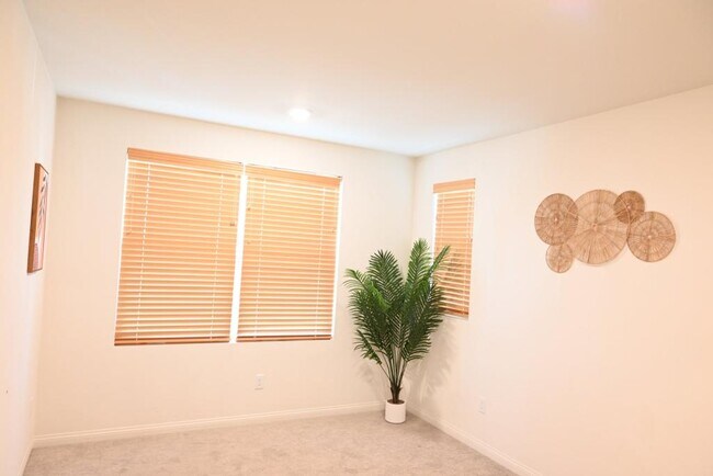 Photo - 1692 W Trapezoid Dr