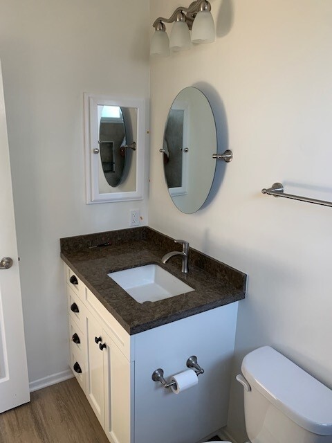 Master Bath - 3846 Prospect Ave Unit 3