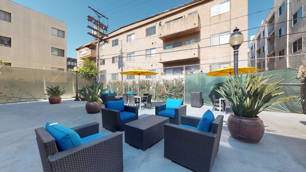 3D Tour - Virgil Square
