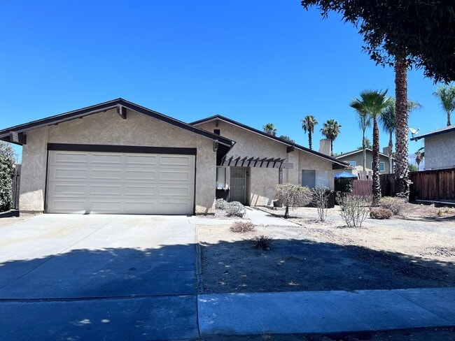 Building Photo - 1421 Padua Ave