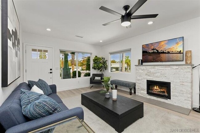 Photo - Beautiful 3 Bed/1.5 Bath Home in Hillcrest...