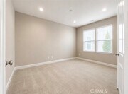 Photo - 45667 Bassett St