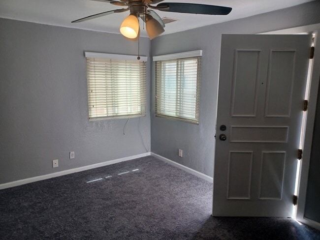 Photo - 221 W Hillcrest Blvd Apartments Unit HILLCREST