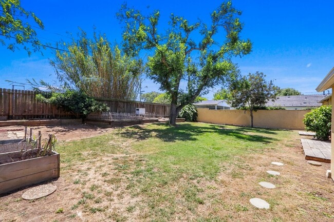 Photo - Beautifully Rehabbed Costa Mesa SFH with Large Yard
