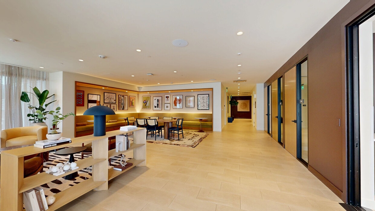 3D Tour - Santa Monica Collection - 501 Broadway