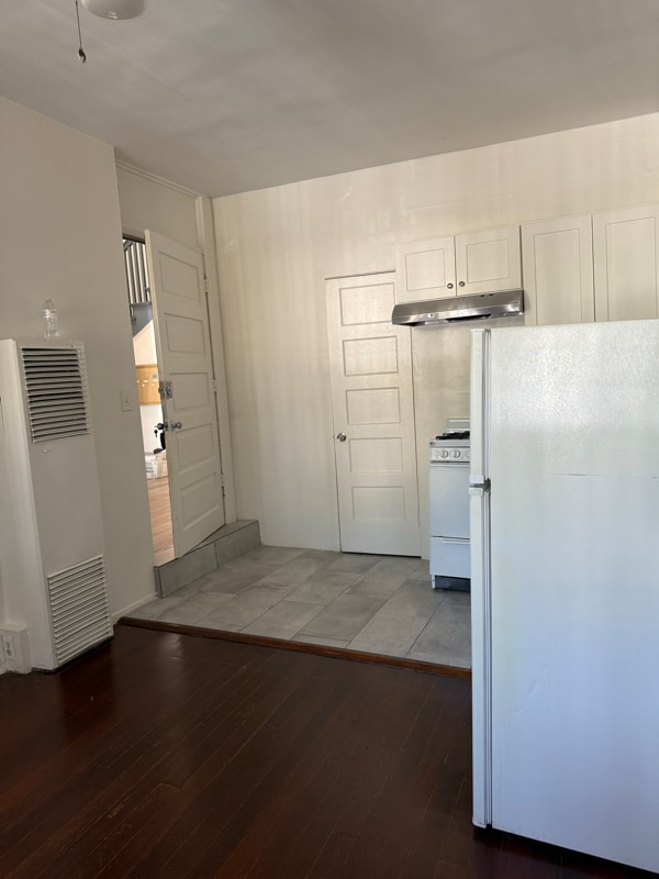 Photo - 1114 N Poinsettia Pl