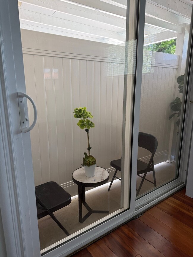 Photo - 20029 Ingomar St