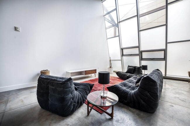 Photo - 130 S Hewitt St Unit 22