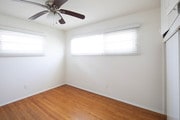 Photo - Spacious 2BR Just 1/2 Block to Ocean with ... Apartment Unit 4952 1/2