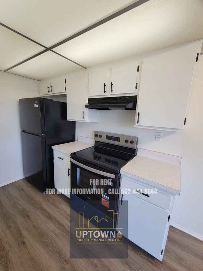 Building Photo - 4595 California Ave Unit 414