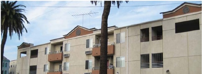 356 S Rampart Blvd - Rampart Village Villas