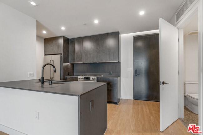 Photo - 3688 Overland Ave Unit 712