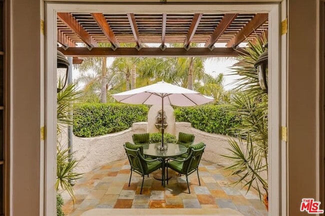 Photo - 1203 S Rimpau Blvd