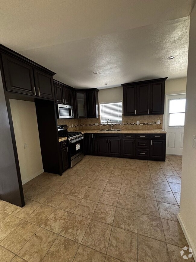 Building Photo - 232-248 Wolff Street Unit 234 Wolff Street A Rental